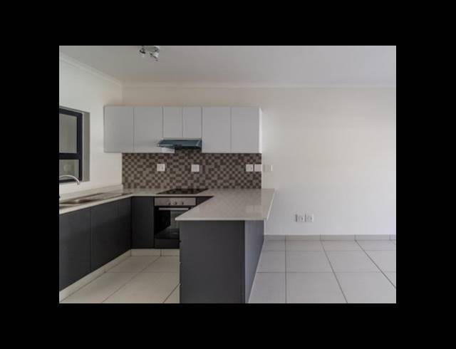 2 BEDROOM APARTMENT FOR SALE IN UMHLANGA RIDGE